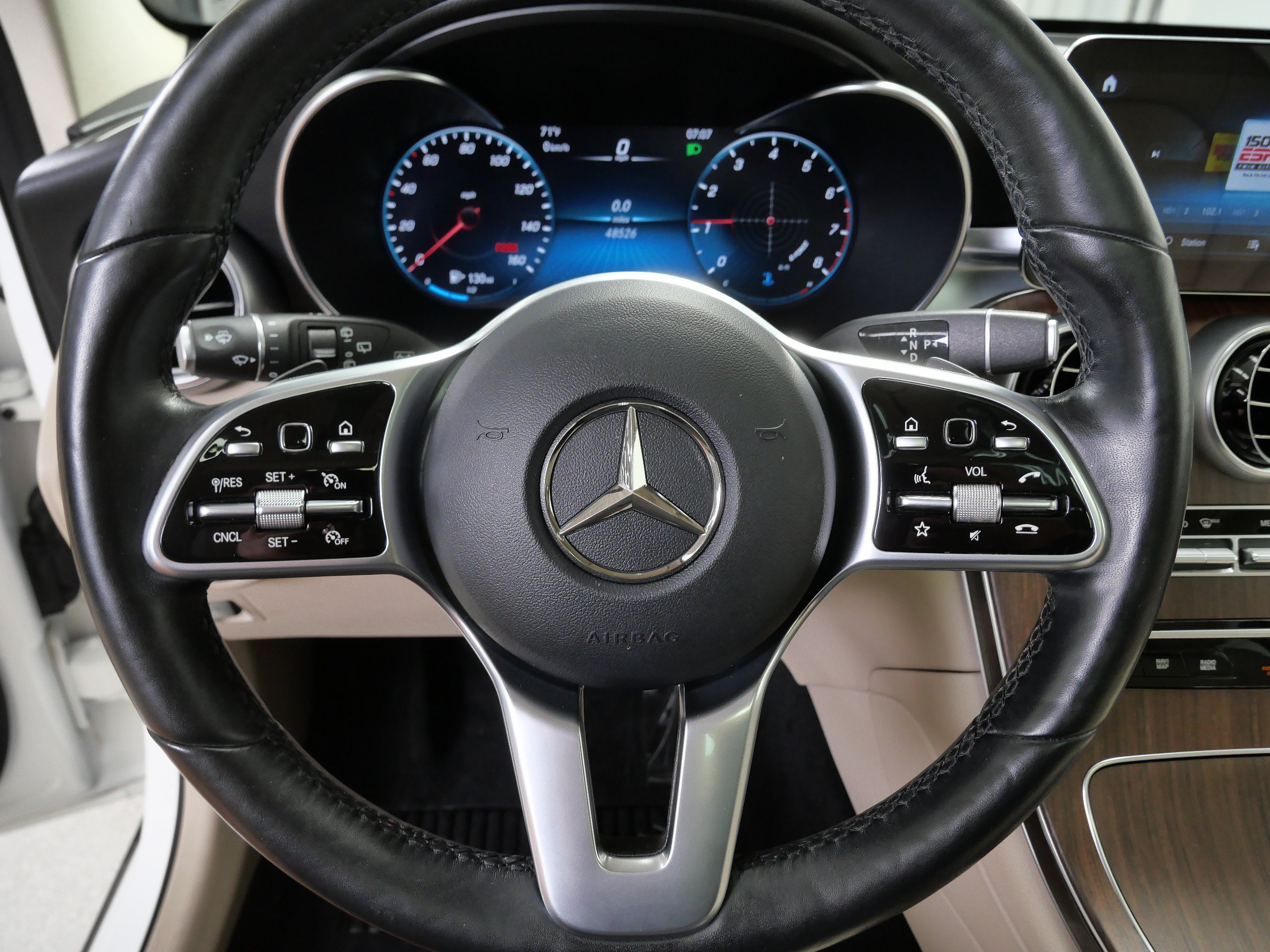 Used 2021 Polar White Mercedes-Benz GLC 300 image 23