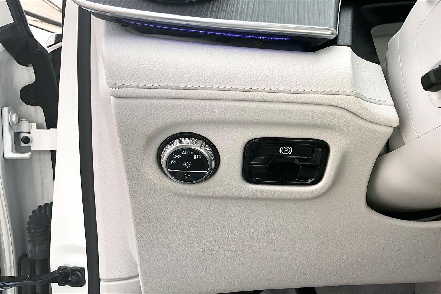 Certified Used 2024 Polar White Mercedes-Benz EQE 350+ image 29