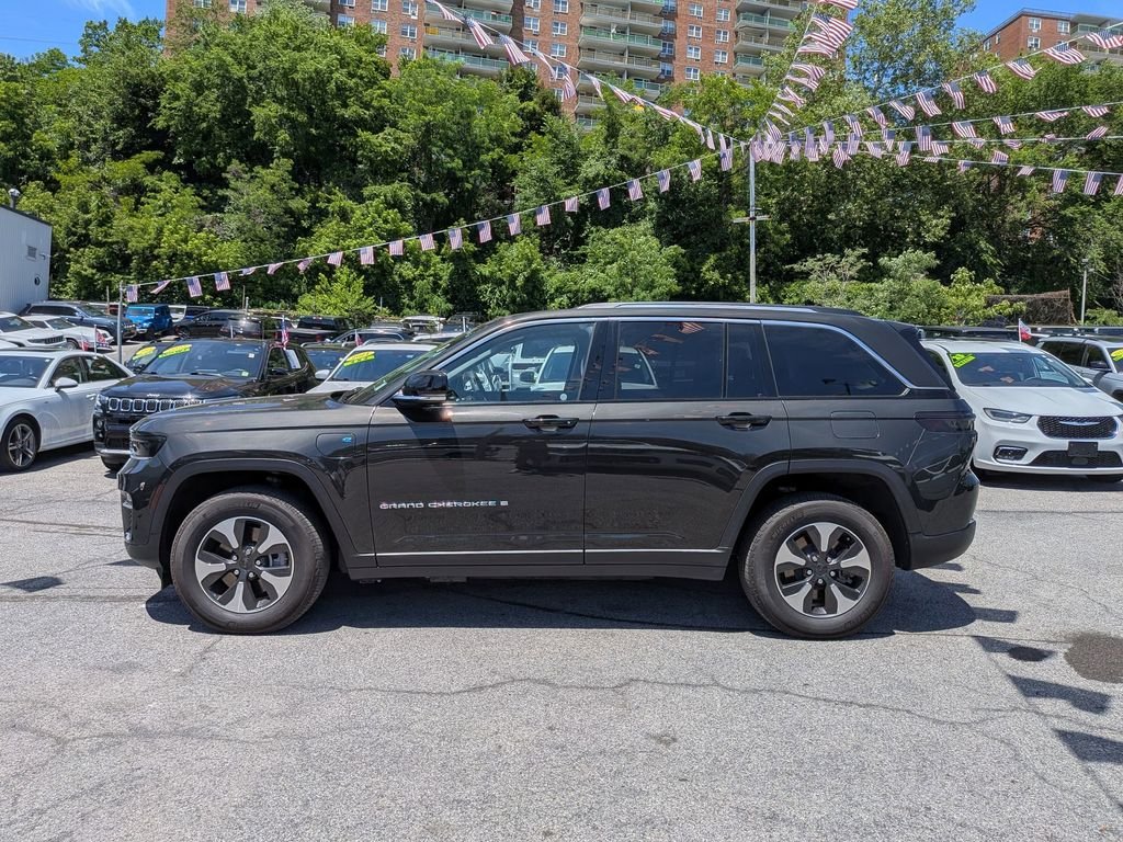 Used 2023 Brown Jeep 4xe image 11