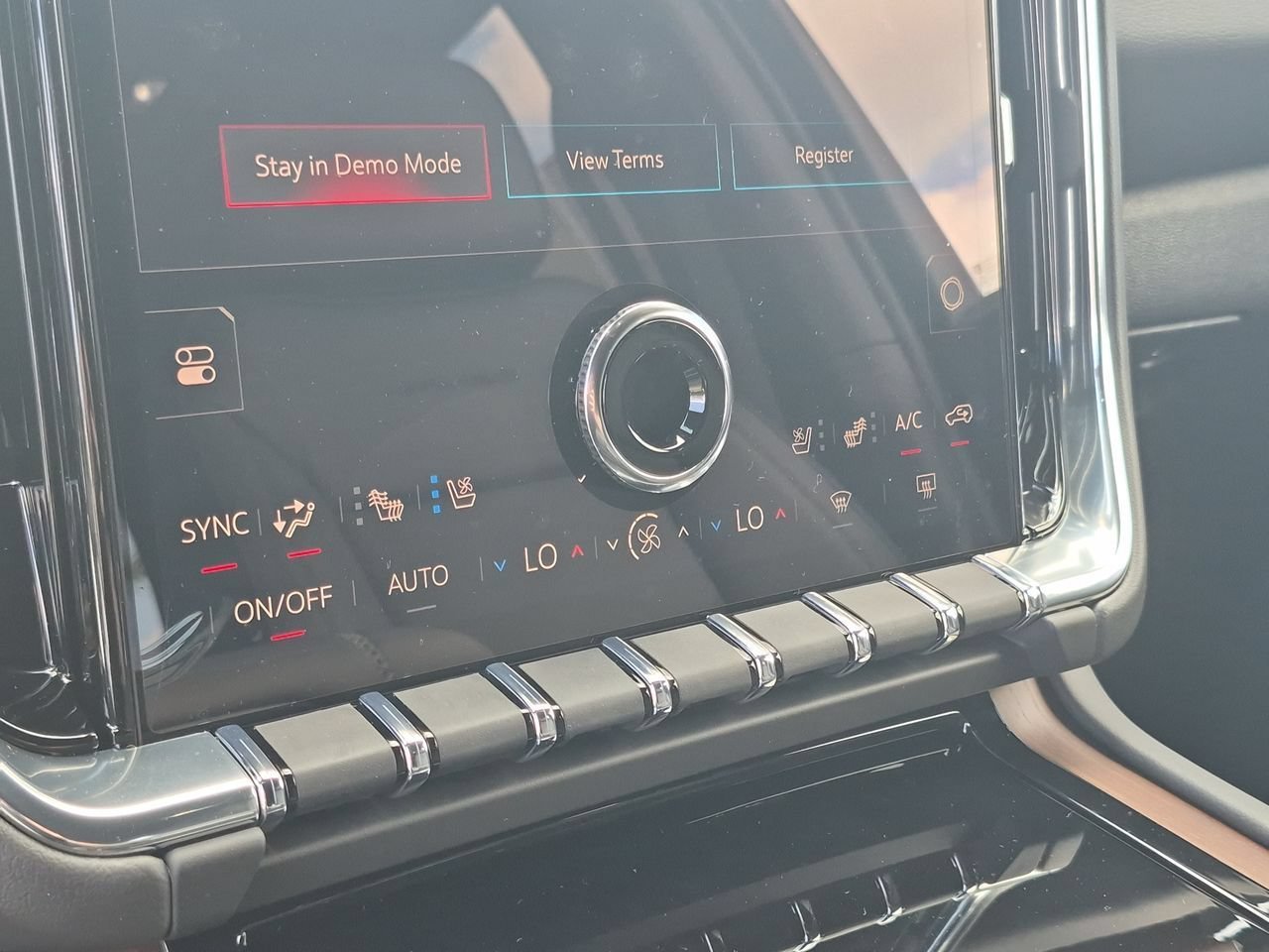 2026 GMC Yukon Denali - Photo 11