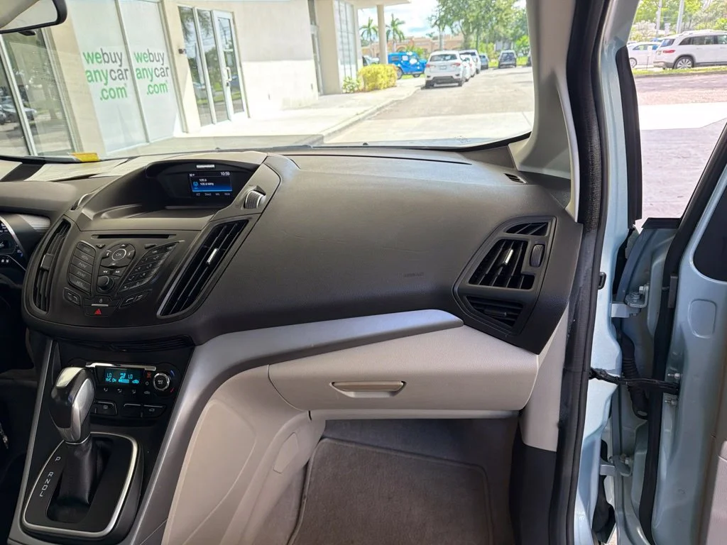 Used 2014 White Ford SE image 22