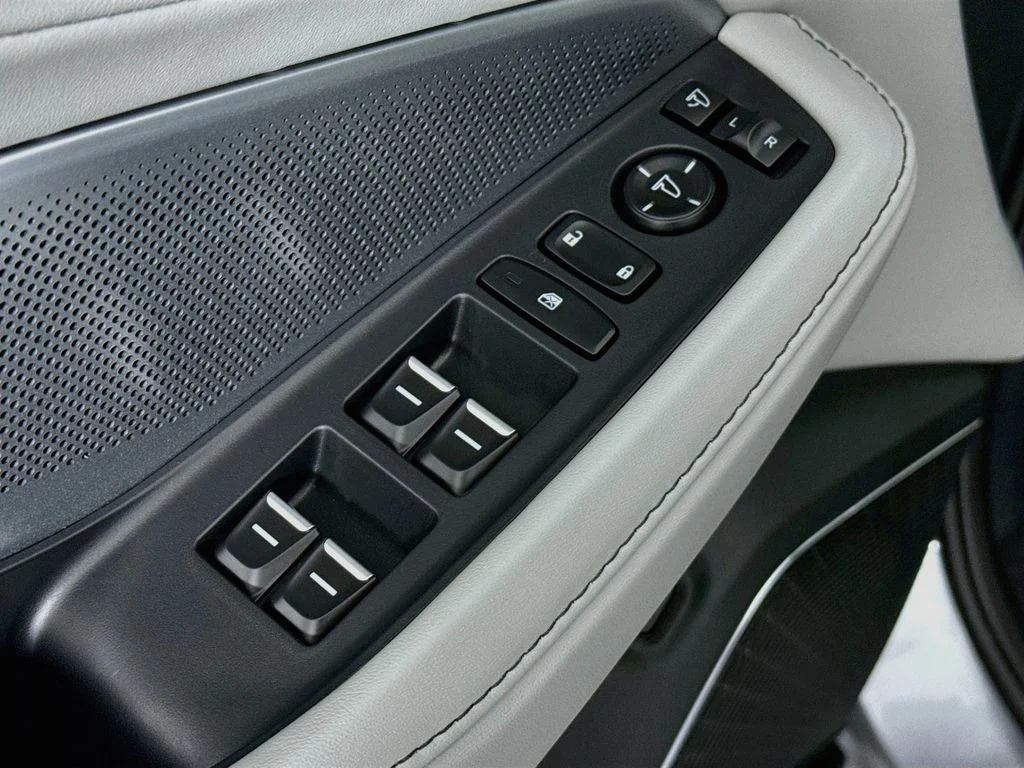 New 2026 Solar Silver Metallic Acura Technology Package image 18