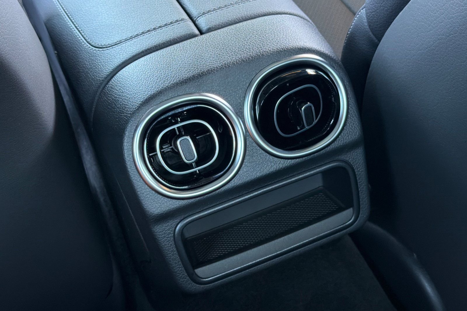 New 2026 Obsidian Black Metallic Mercedes-Benz CLE 450 image 27
