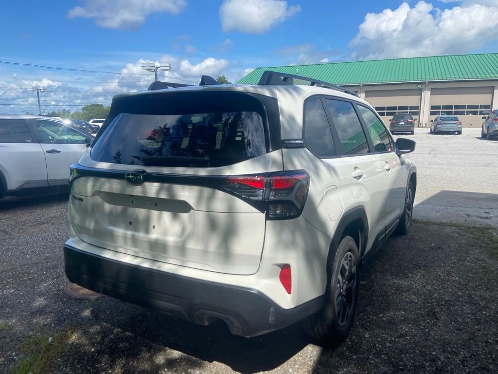 Used 2025 Crystal White Pearl Subaru Premium image 5