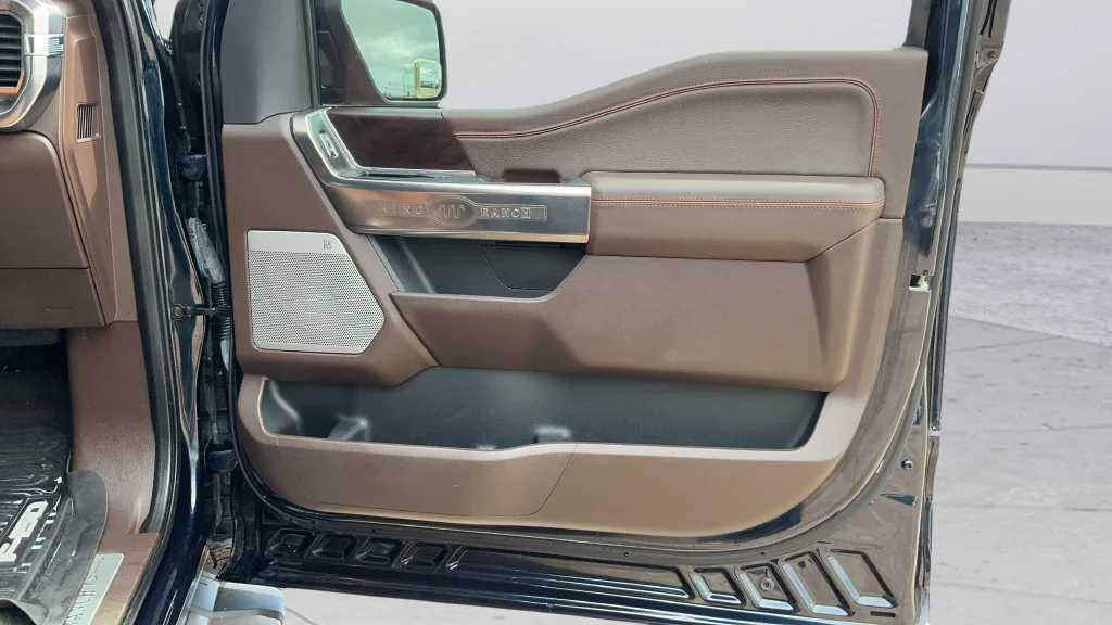 Used 2023 Gray Ford King Ranch image 22