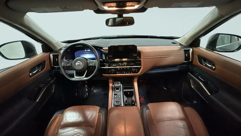 Certified Used 2022 Black Nissan Platinum image 7