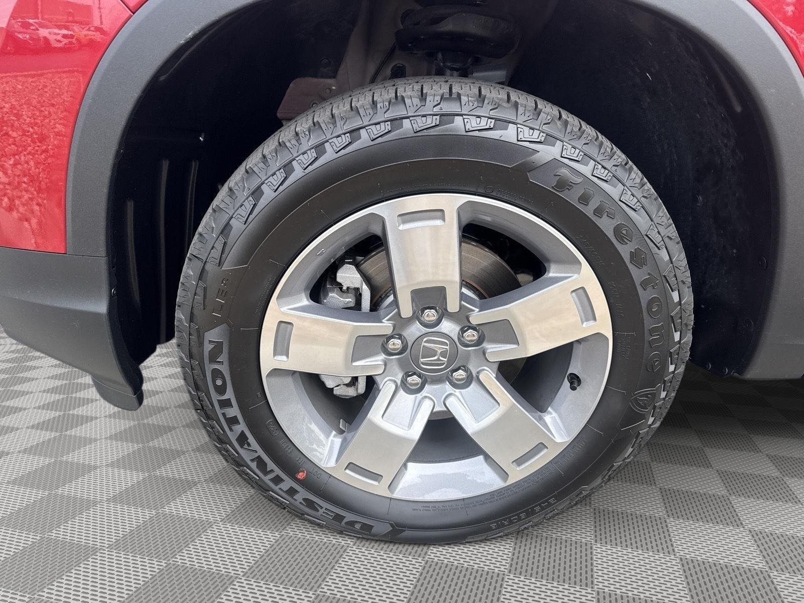 Used 2025 Radiant Red Metallic II Honda RTL image 17