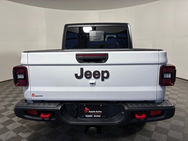 Certified Used 2024 White Jeep Rubicon image 7