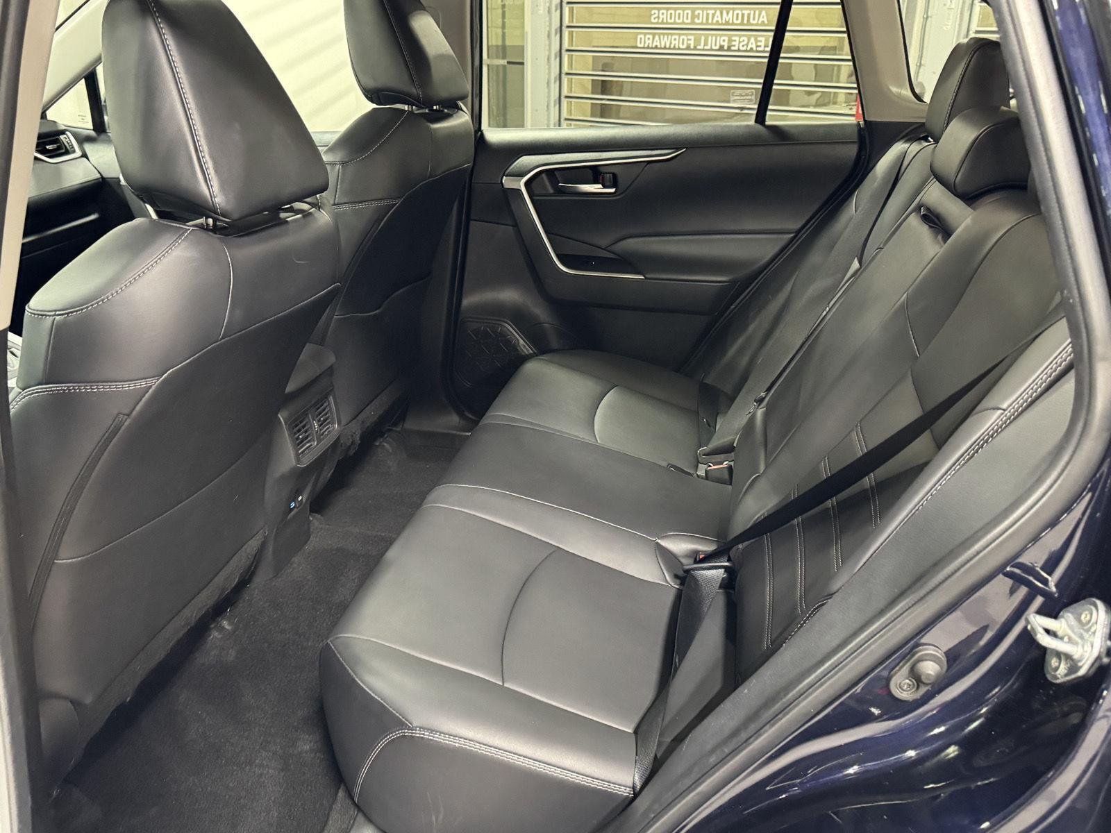 2022 Toyota RAV4 XLE Premium - Photo 22