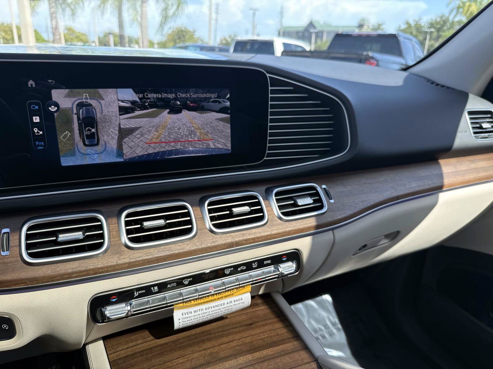 New 2026 Polar White Mercedes-Benz 350 4MATIC® SUV image 26