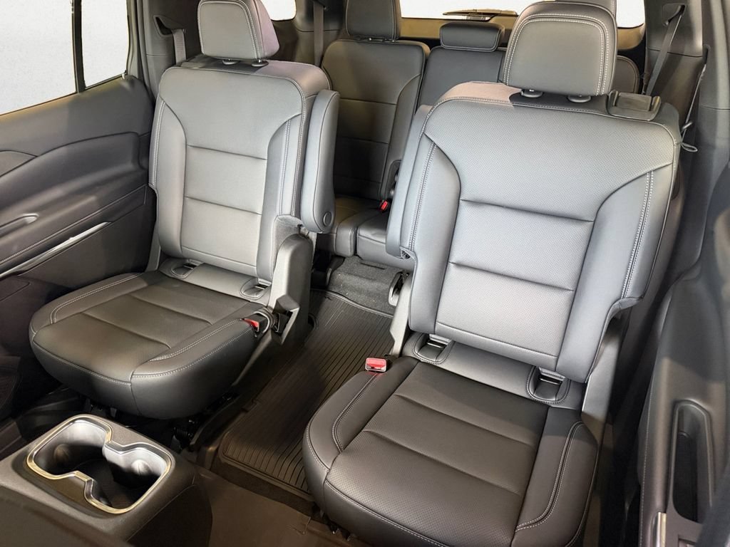 2026 Chevrolet Traverse LT - Photo 10