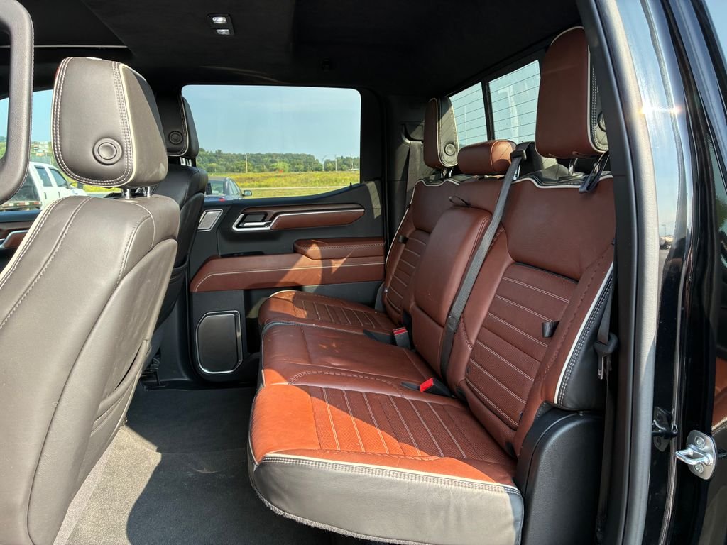 Used 2025 Black GMC Denali Ultimate image 20