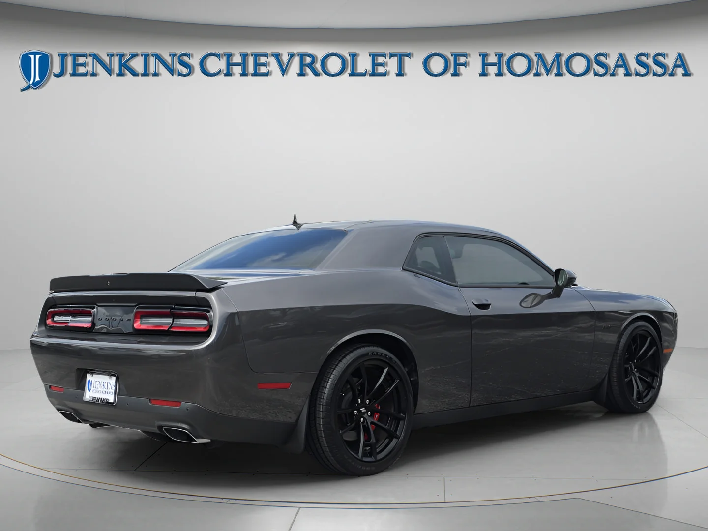 Used 2023 Granite Pearlcoat Dodge R/T image 5