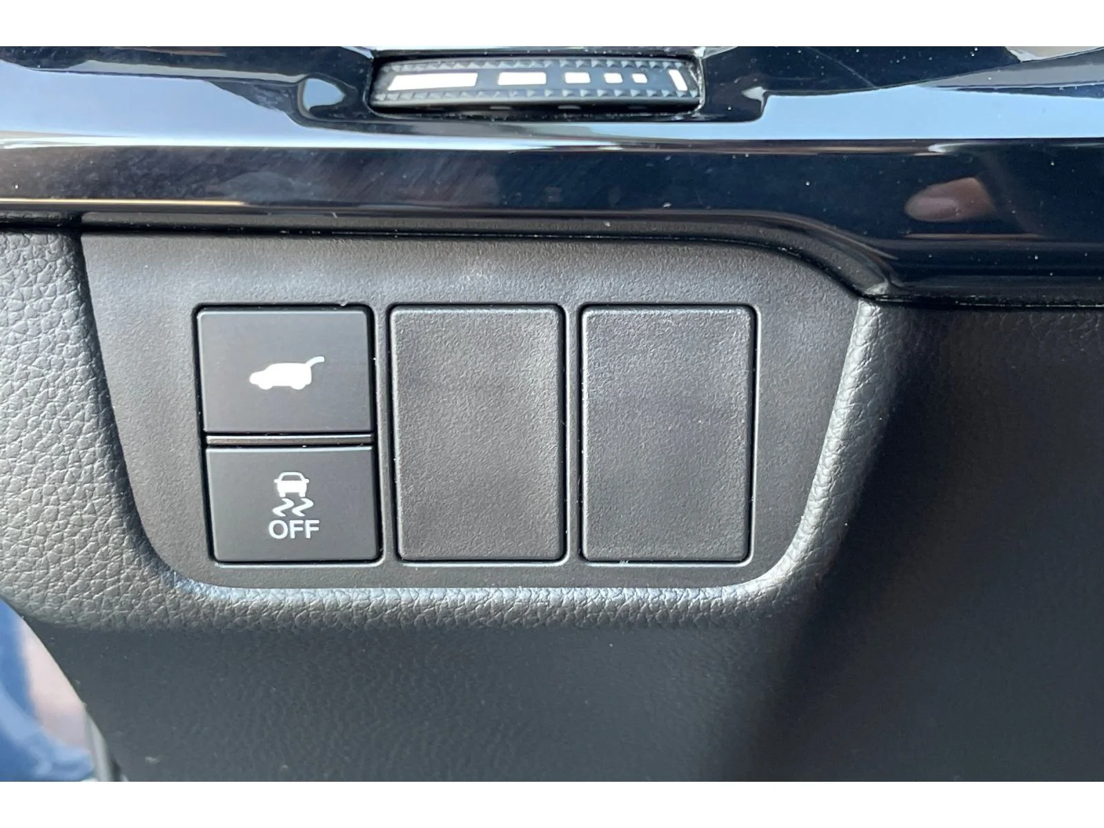 Used 2023 Canyon River Blue Metallic Honda EX-L image 39