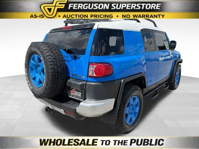 Used 2007 White Toyota Base image 7
