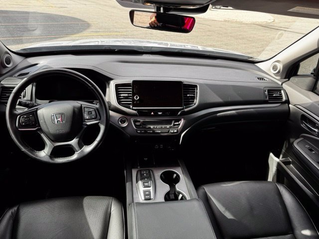 Used 2025  Honda RTL image 16