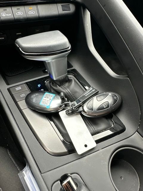 Certified Used 2025 Abyss Black Hyundai SEL Sport image 30