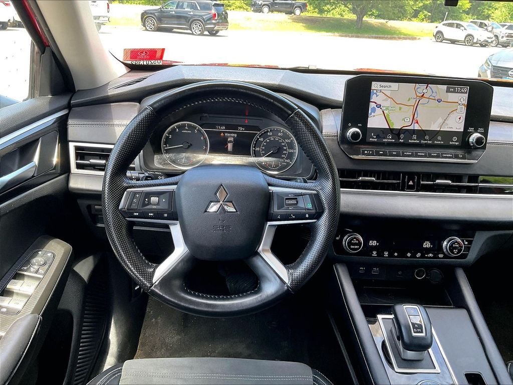 Used 2024 Red Mitsubishi SE image 18