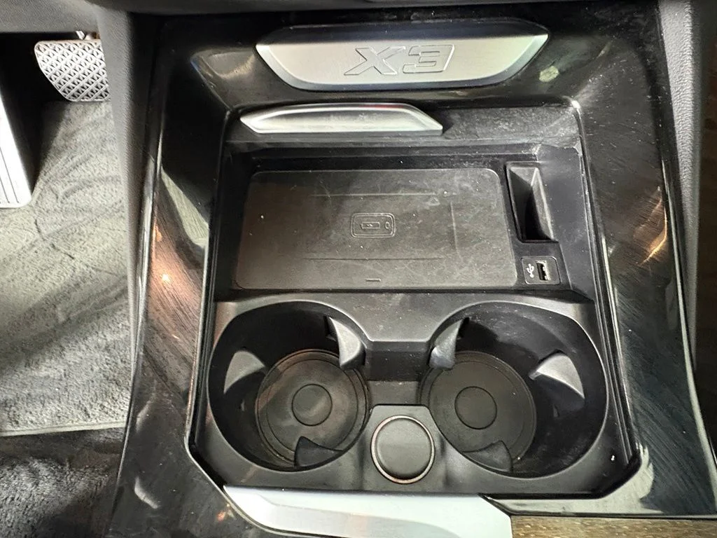 Used 2019 Black BMW xDrive30i image 25
