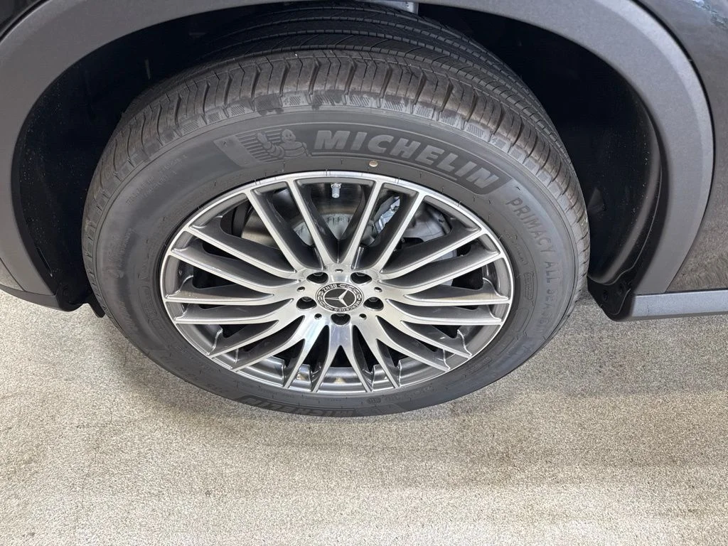 New 2026 Black Mercedes-Benz GLC 300 image 45