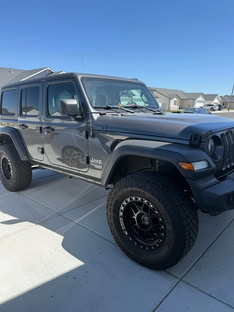 2020 Jeep Wrangler Sport S's photo