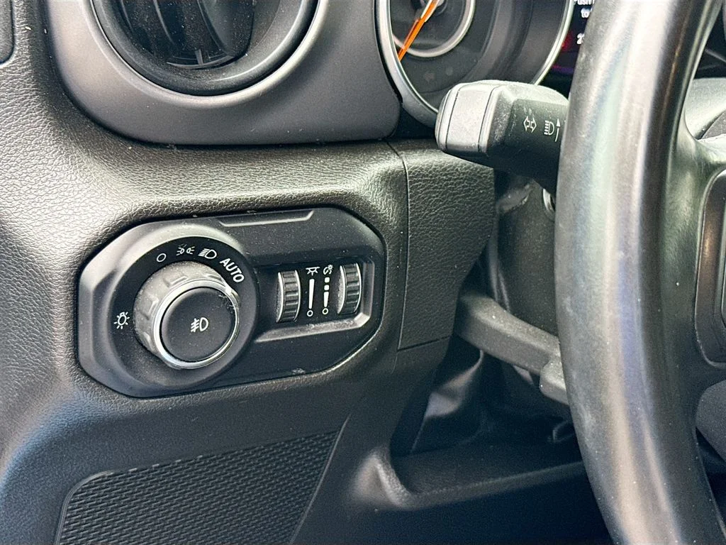 Used 2022 Blue Jeep Unlimited Sport S image 11