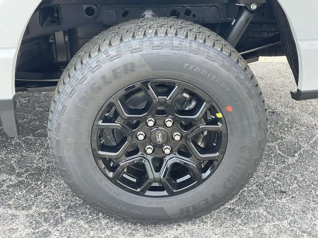 New 2026 Avalanche Ford XLT image 21