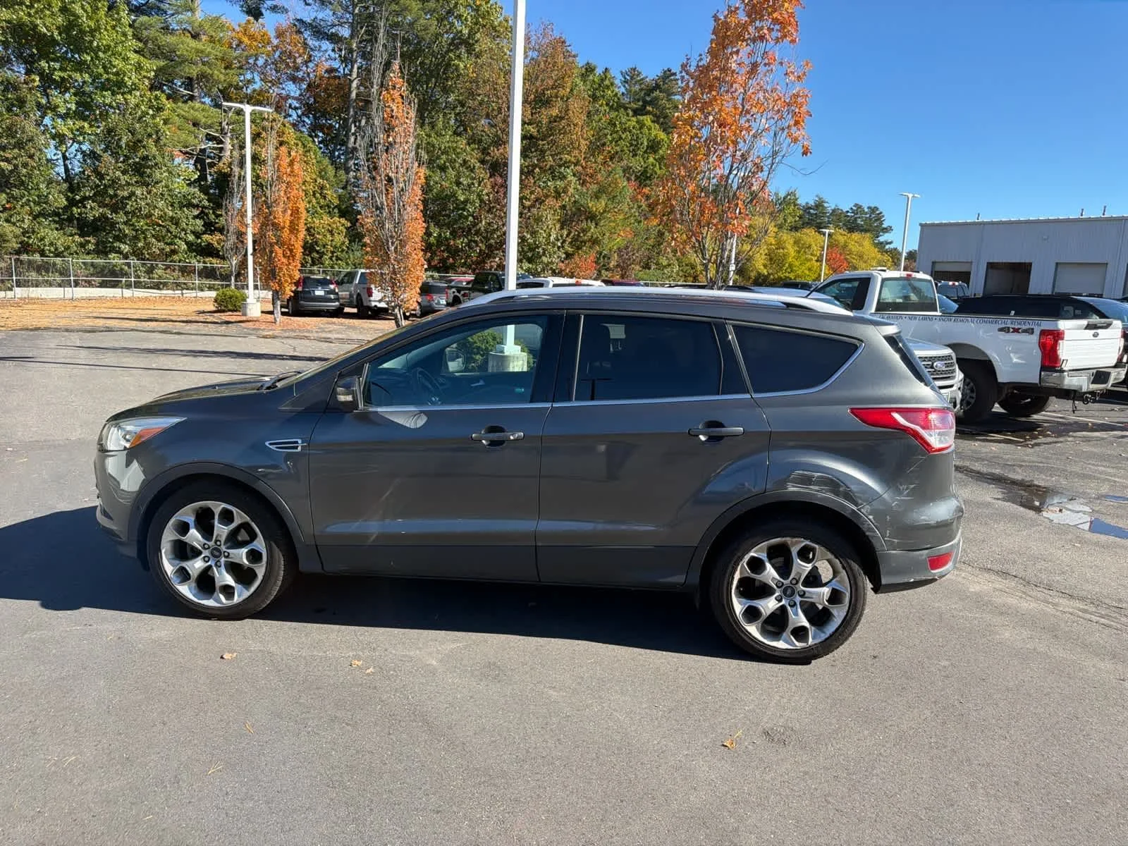 Used 2015 Magnetic Ford Titanium image 10