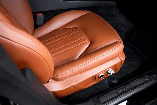 Used 2021 Nero Maserati  image 54