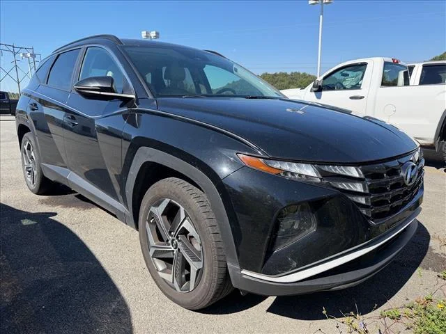 Used 2023 Phantom Black Hyundai SEL image 16