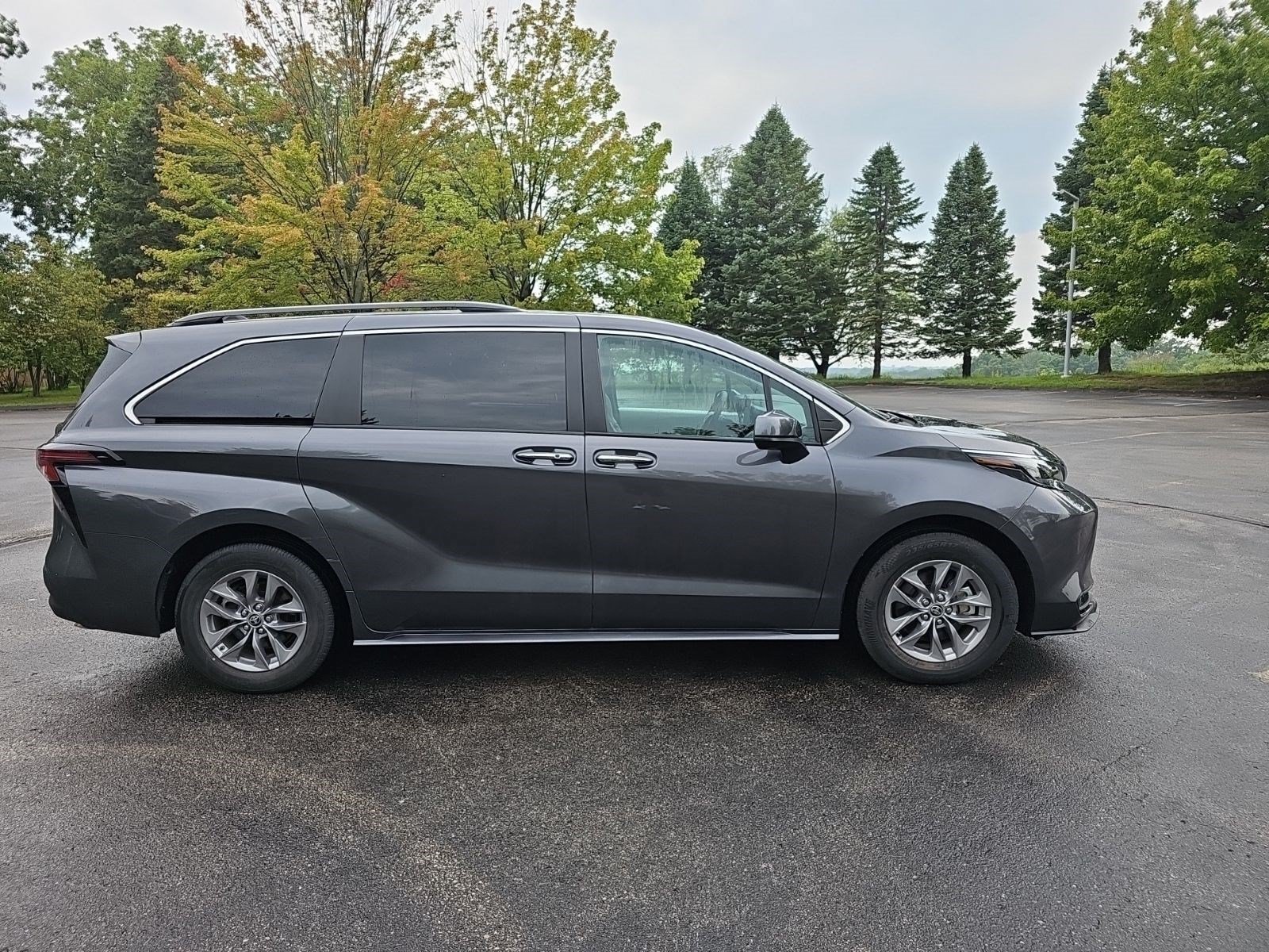 Used 2025 Magnetic Gray Metallic Toyota XLE image 6