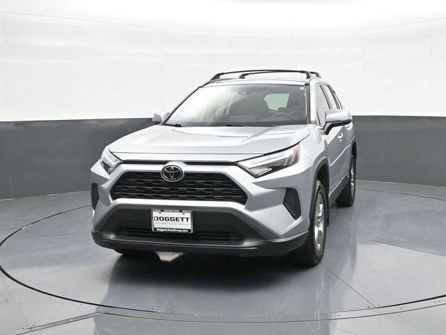 Used 2025 Silver Toyota XLE image 26