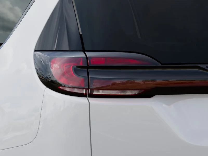 New 2027 Bright White Clear-Coat Exterior Paint Chrysler Select image 5