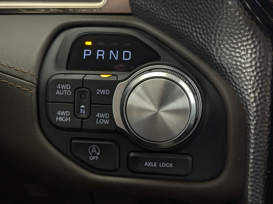 New 2026 Black RAM Limited Longhorn - - 4x4 - 5.7L HEMI V8 eTorque - Premium Leather - Pano Sunroof & More! image 20