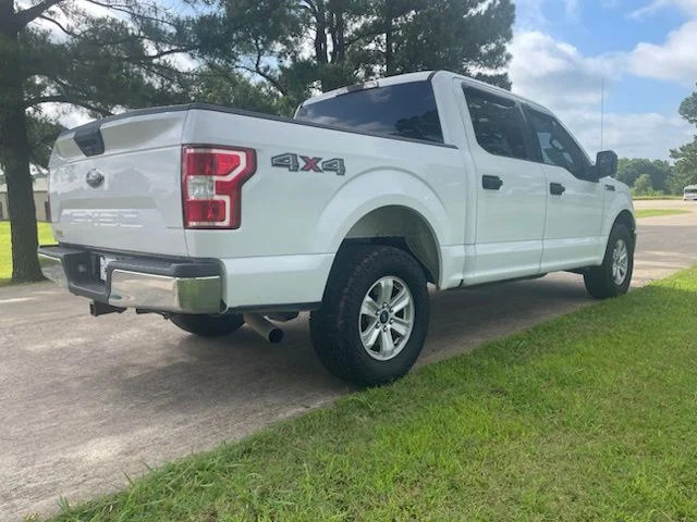 Used 2019 White Ford XL image 8