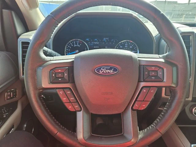 Used 2020 Blue Metallic Ford XLT image 9