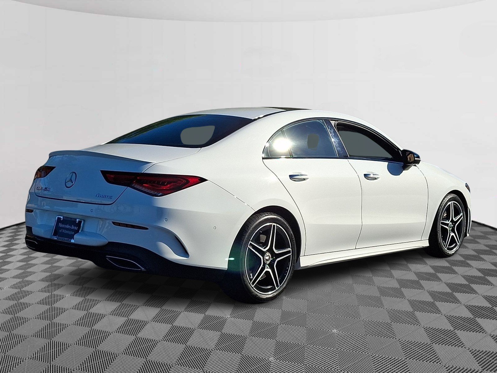 Certified Used 2023 Polar White - 149 Mercedes-Benz 4MATIC® image 6