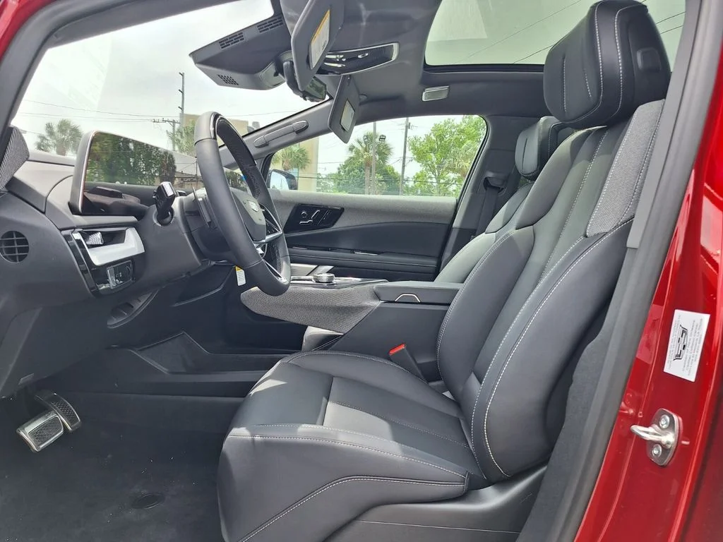 2026 Cadillac OPTIQ Sport - Photo 14
