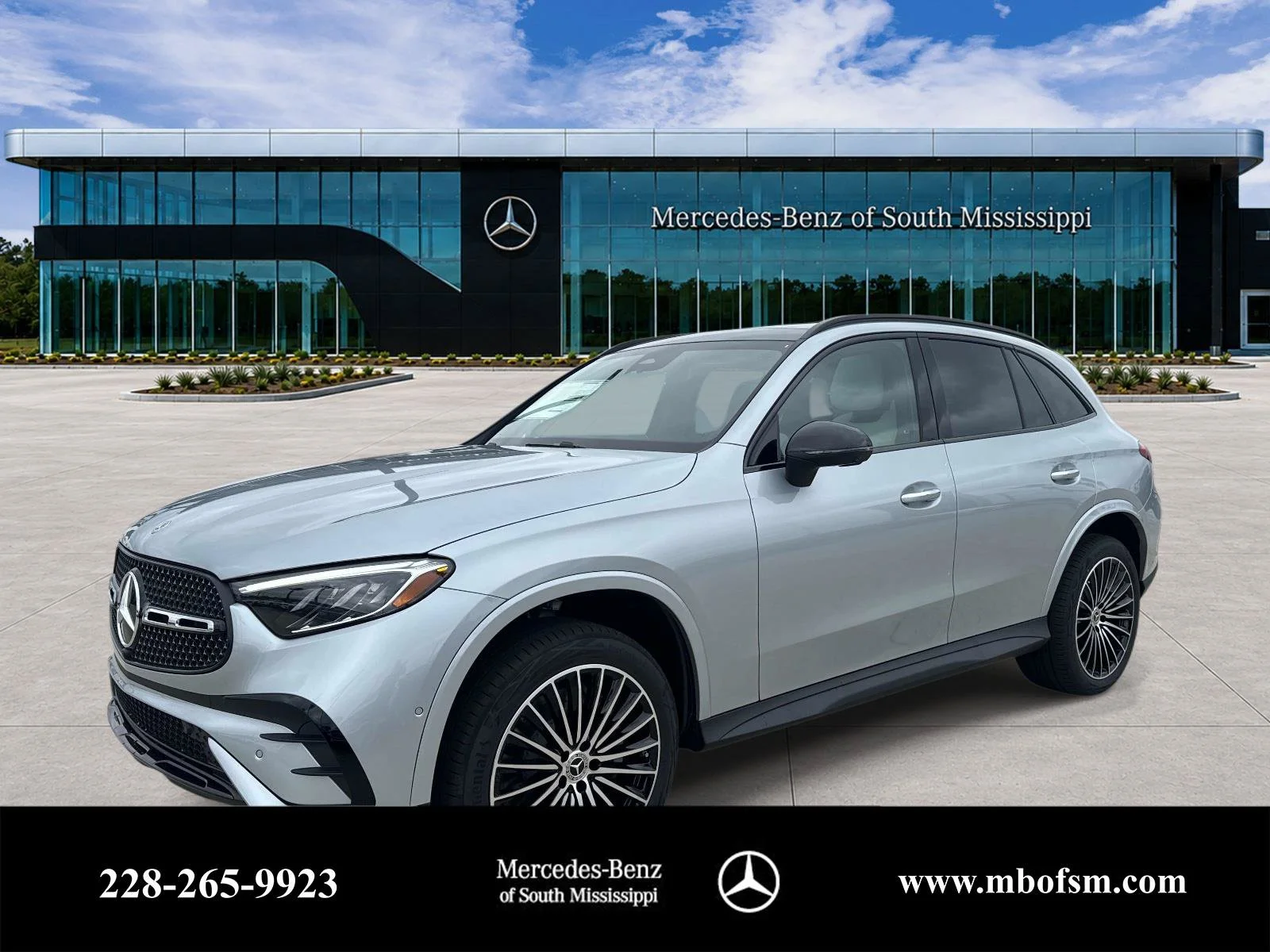New 2026 Silver Mercedes-Benz GLC 300 image 1