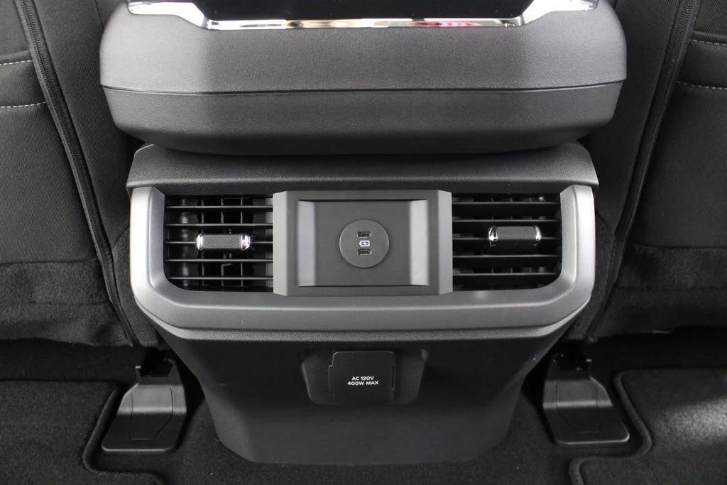 New 2026 Avalanche Ford XLT image 15