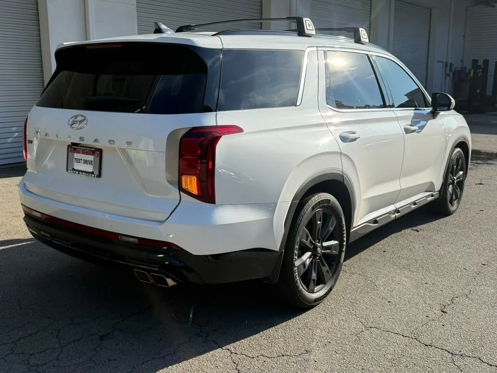Used 2023 White Hyundai XRT image 7