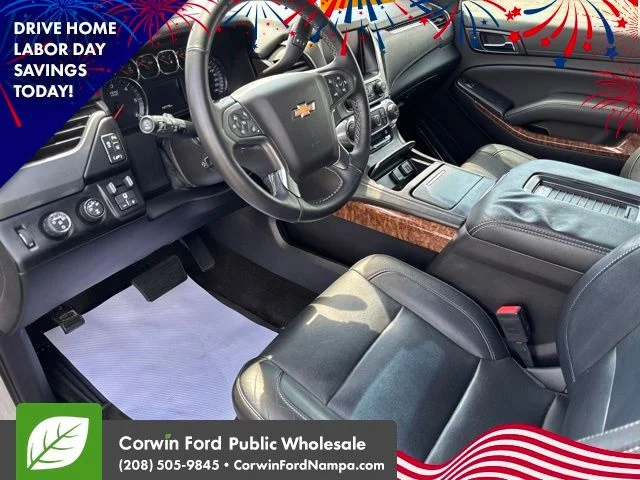 Used 2015 White Diamond Clearcoat Chevrolet  image 12