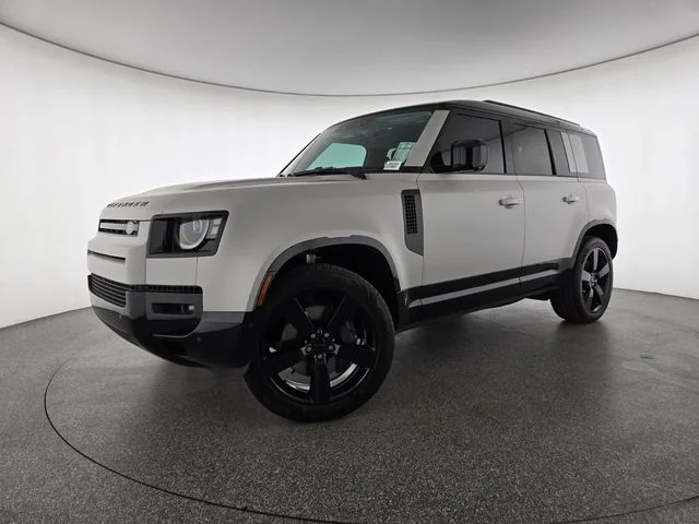 2026 Land Rover Defender 110 X-Dynamic SE P400's photo