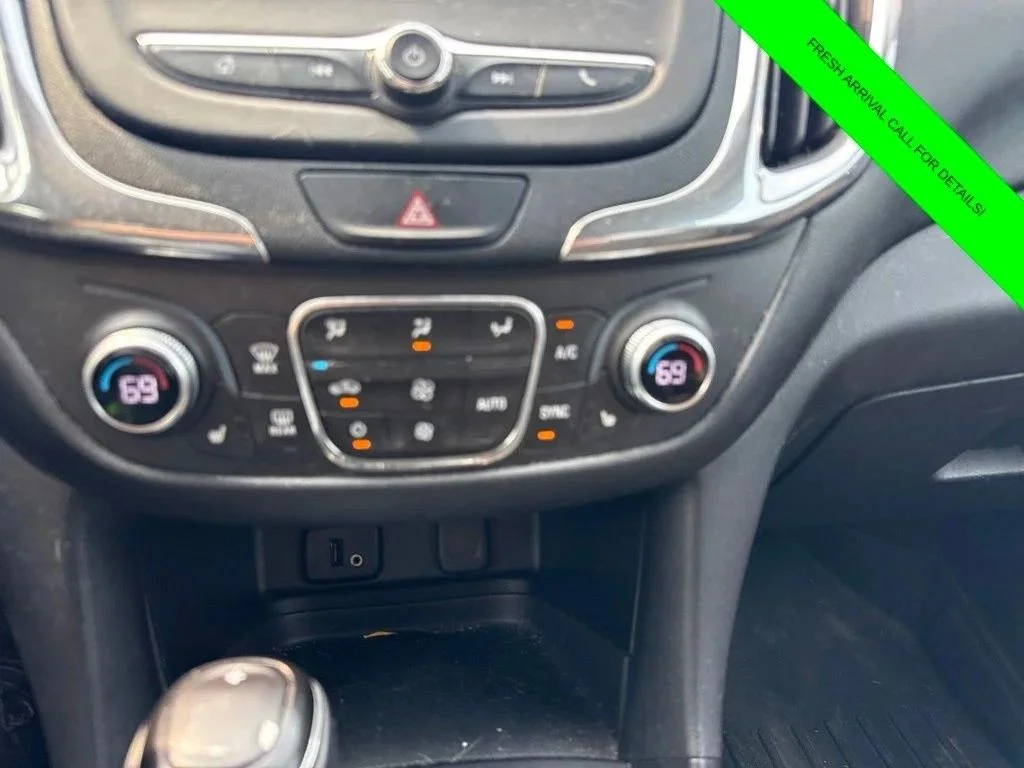 Used 2018 Summit White Chevrolet LT image 19