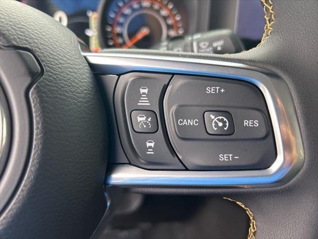 2025 Jeep Wrangler 4-Door Sahara - Photo 45