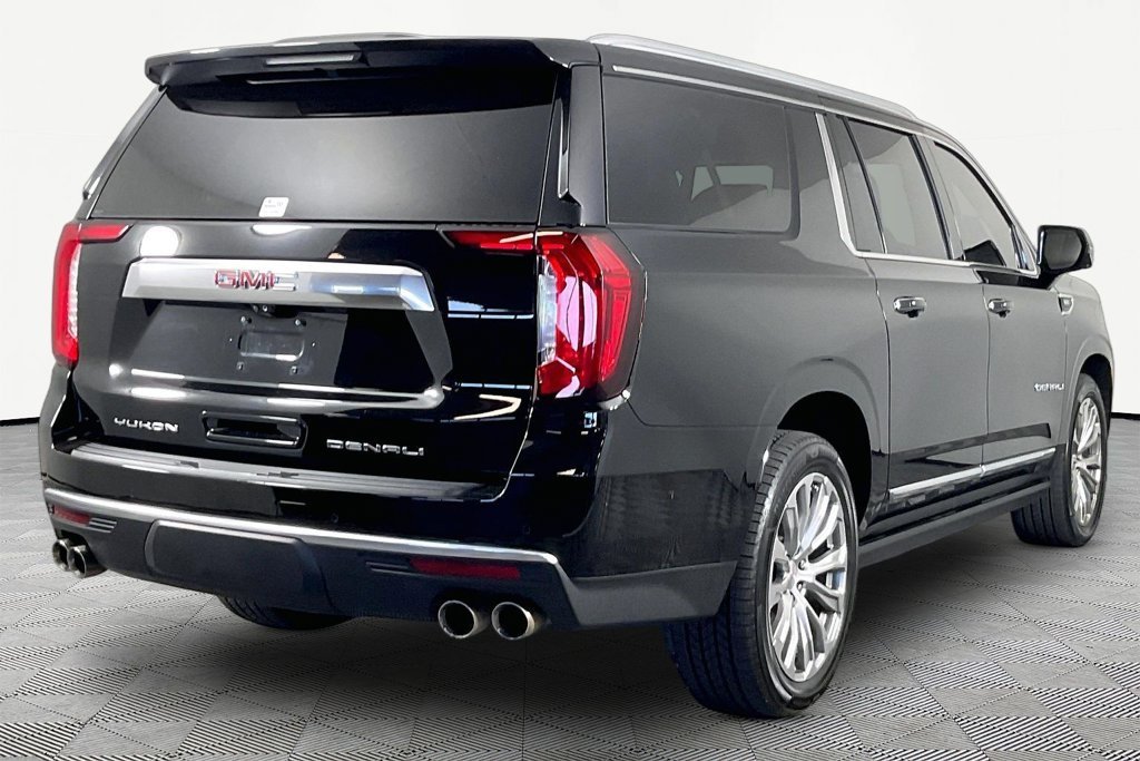 Used 2022 Black GMC Denali image 6