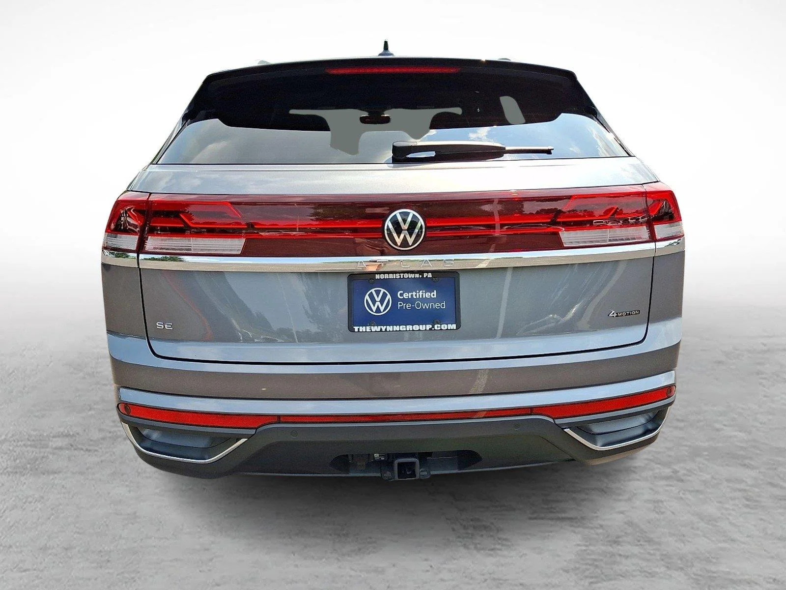 New 2025 Platinum Gray Metallic Volkswagen 2.0T SE w/Technology image 5