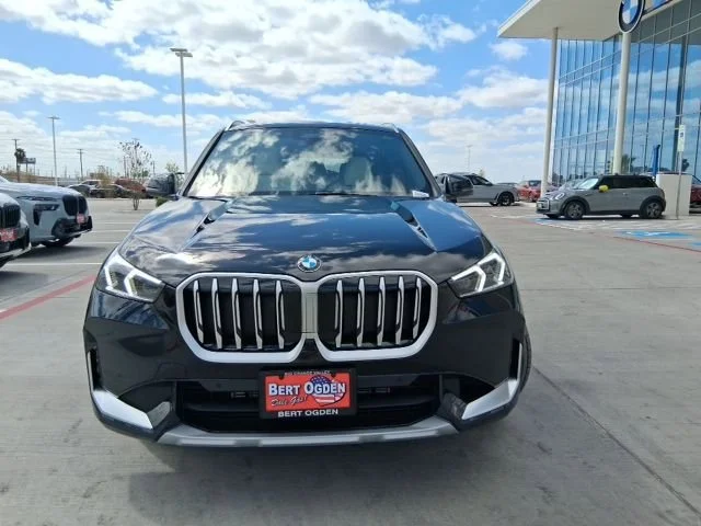New 2026 Black Sapphire Metallic BMW xDrive28i image 2