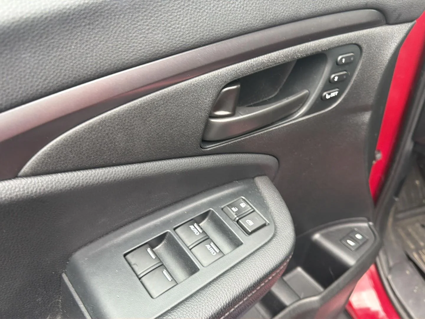 Used 2023 Radiant Red Metallic II Honda EX-L image 11