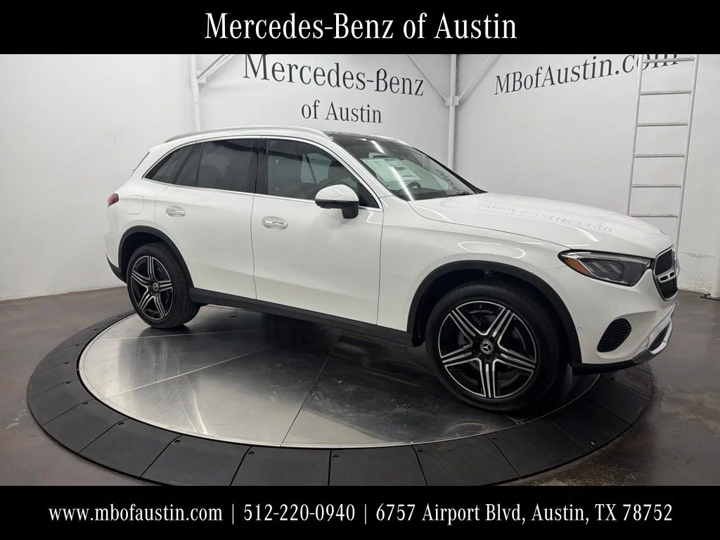 New 2027 White Mercedes-Benz GLC 300 image 1